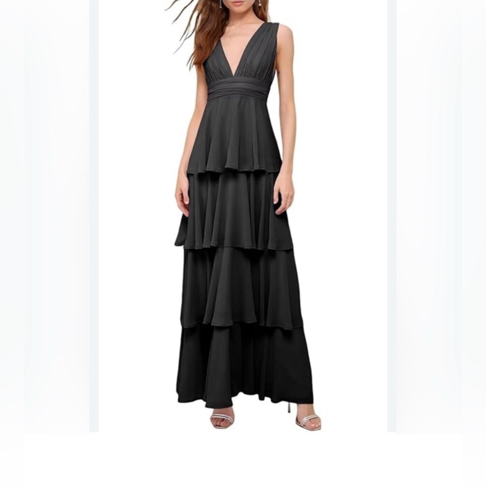 NWOT Lulu's Black Backless Tiered Dress